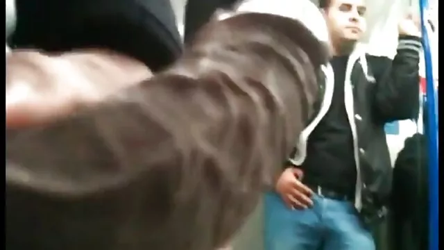 A bűnös titkárnő, Daisy Rae megszívja a szexfilm ingyen online főnök farkát egy pov-kamerán