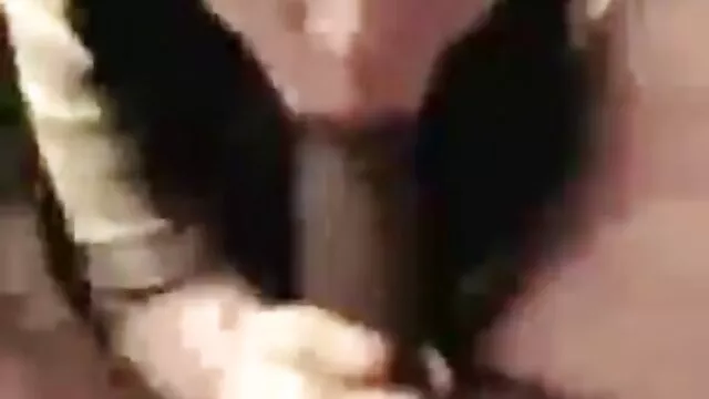 Pigfaros, szeplős tini Foxy Lee-nek először lyukas a indavideo szexfilmek segge