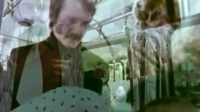 Csúnya, szecfilm szép hajú prosti három szomjas őrültnek örül