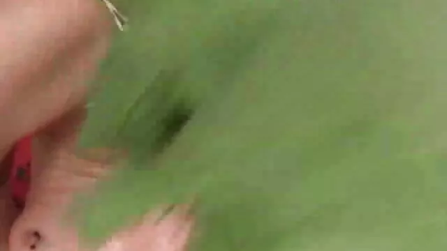 A szemetes vörös szuka Linda online szexvideók hátulról rosszul szegődik