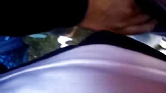 A online szexvideo slampos szőke lány kanossá válik, ha tudja, hogy valaki látja, hogy piszkál