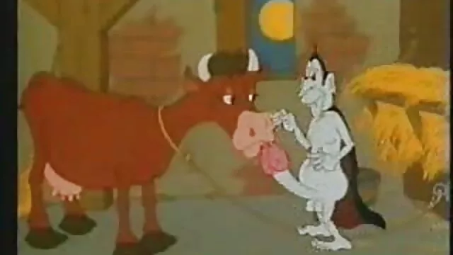 A dögös házi szex videók szépségek nagyon jól érzik magukat ennek a szerencsés csávónak a farkán