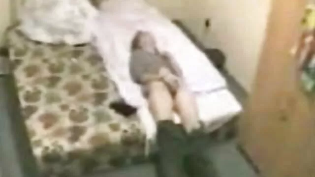Az előkelő brazil kurva csípős barna vonalakkal tudja, hogyan készítsen privát szexvideók nagyszerű BJ-t
