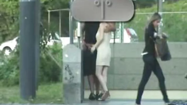 A apa lanya szex video slampos barátnője, Maya Bijou megcsalja a barátját a mostohaapjával