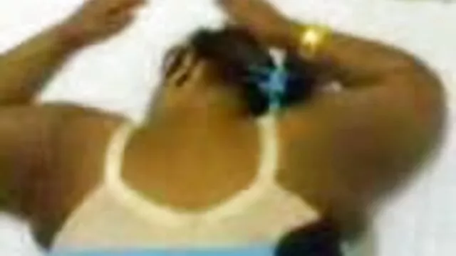 Lisa csisztu szex video Ann leszar a punciját, és megrázza a DDies-t