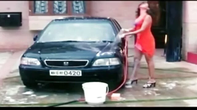 Kérges, hosszú hajú édes piros neccben lovagol, ingyen szexfimek és édes faszát fújja