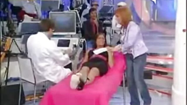 Holló rovid porno videok hajú kurva dögös Pryce Jake szolid BJ-vel kedveskedik