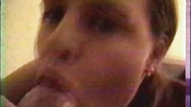 Mega busty, szőke szuka vad szex filmek rózsaszín miniruhában mohón nyeli le a hatalmas kakast
