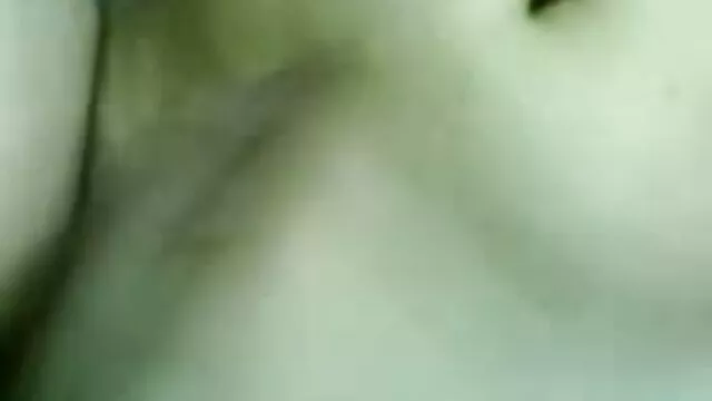 A kérges, szőke hajú porno szex videok lány szívat és kemény nyalókon lovagol