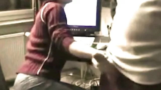 Cum éhes szőke kapa nagy mellekkel iszik cum koktél után forró orális amatőr szexvideok 3 néhány