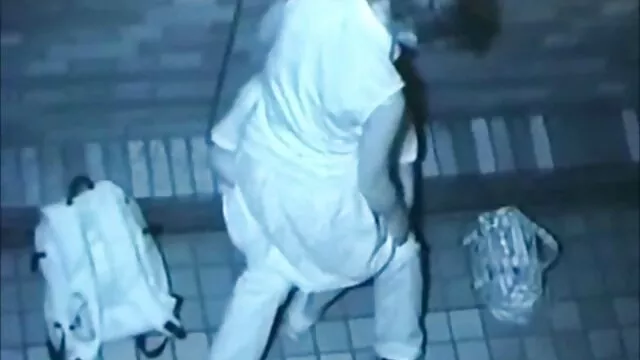 Kicsi, szexfilmek magyarul cickós, szőke lányka gyönyörködtető BJ-vel kedveskedik perverz srácának